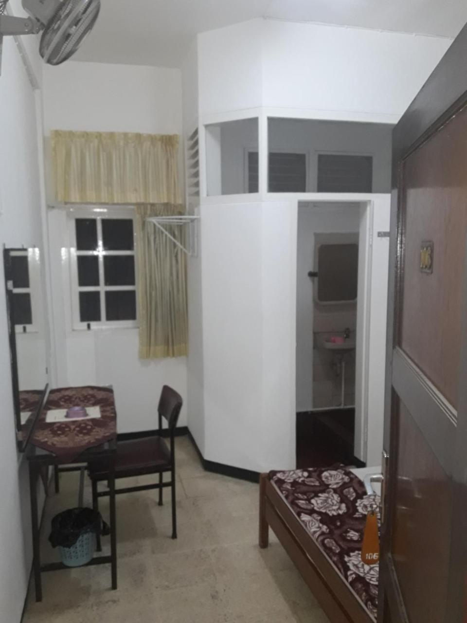 Hotel Menara Malang Esterno foto