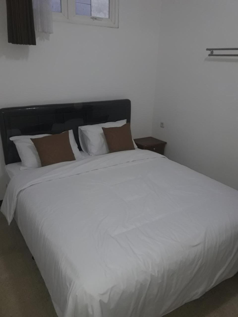 Hotel Menara Malang Esterno foto
